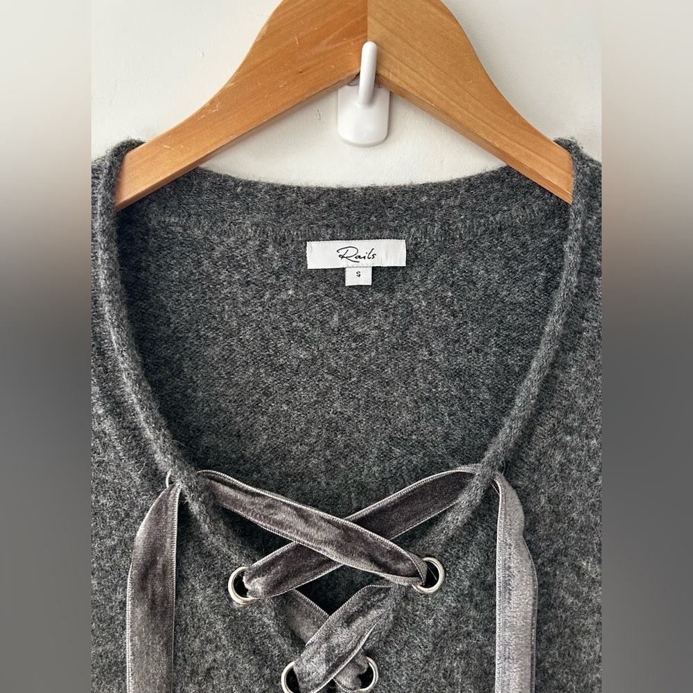 RAILS Amelia Cashmere Blend Sweater | Oversized Small - Picture 3 of 9